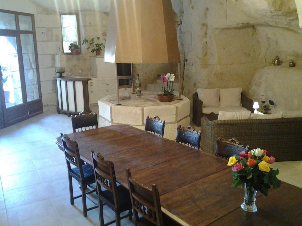 Bed and Breakfast Le Manoir Des Roches Bourré Exterior foto